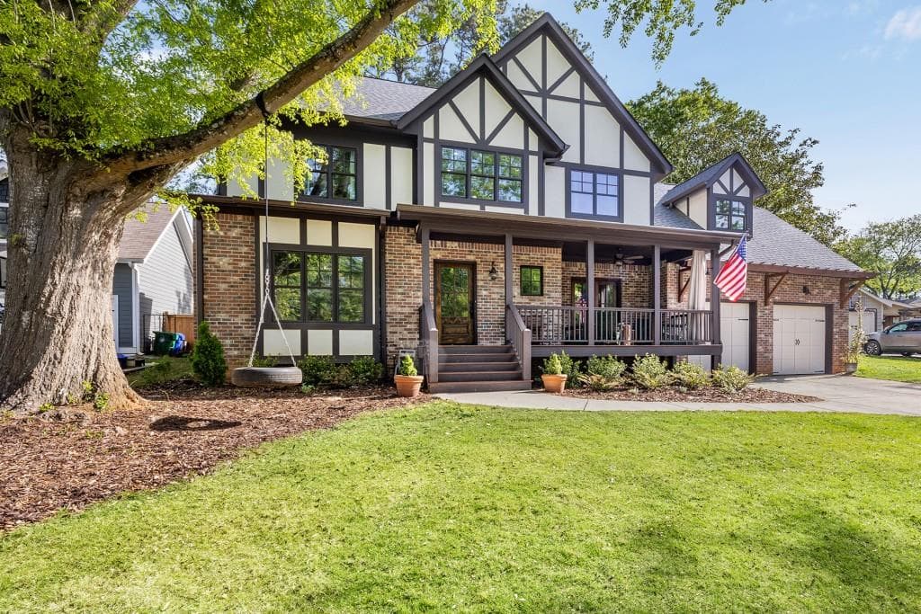 5 bedroom, 4 bathroom, 3,254 sq ft single family residence sold at 2630 Pineview Drive, Decatur, GA 30030