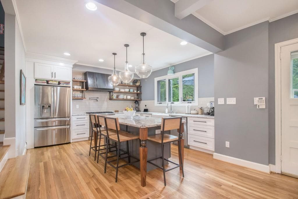 5 bedroom, 4 bathroom, 3,302 sq ft single family residence sold at 711 Flat Shoals Avenue, Atlanta, GA 30316