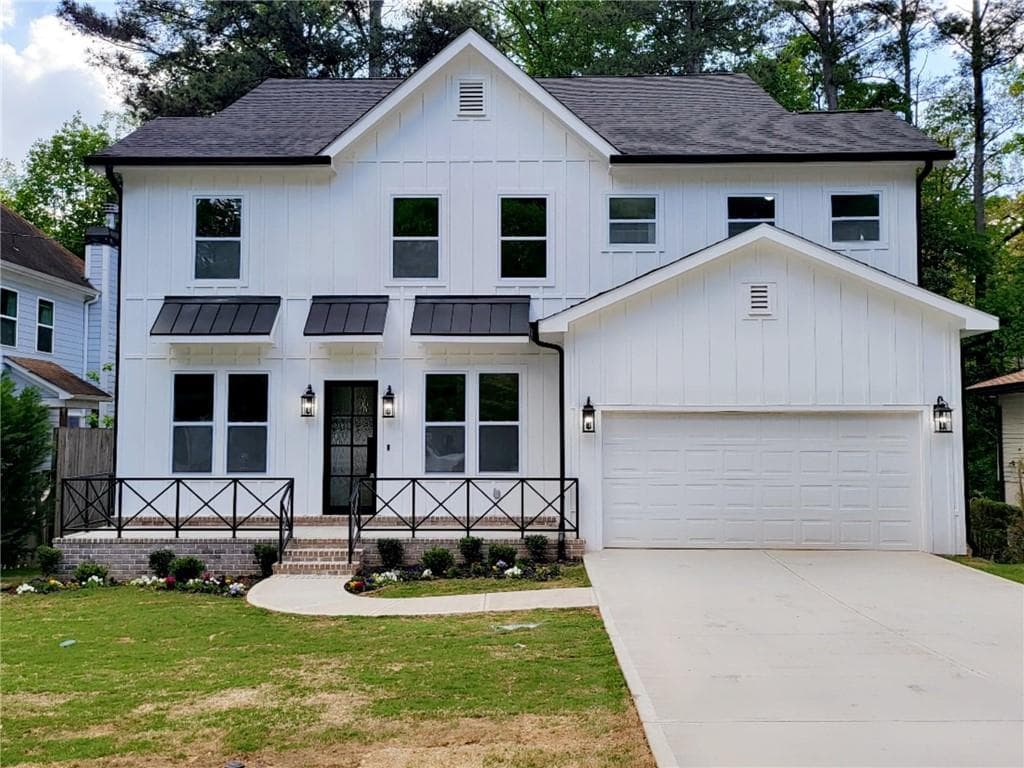 4 bedroom, 4 bathroom, 3,200 sq ft single family residence sold at 1652 Beacon Hill Boulevard, Atlanta, GA 30329