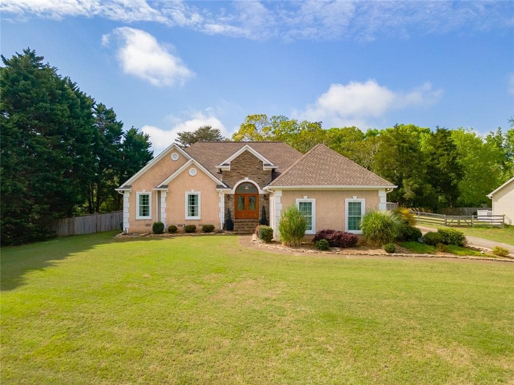 3 bedroom, 3 bathroom, 2,333 sq ft single family residence sold at 1101 Jennings Drive, Woodstock, GA 30188