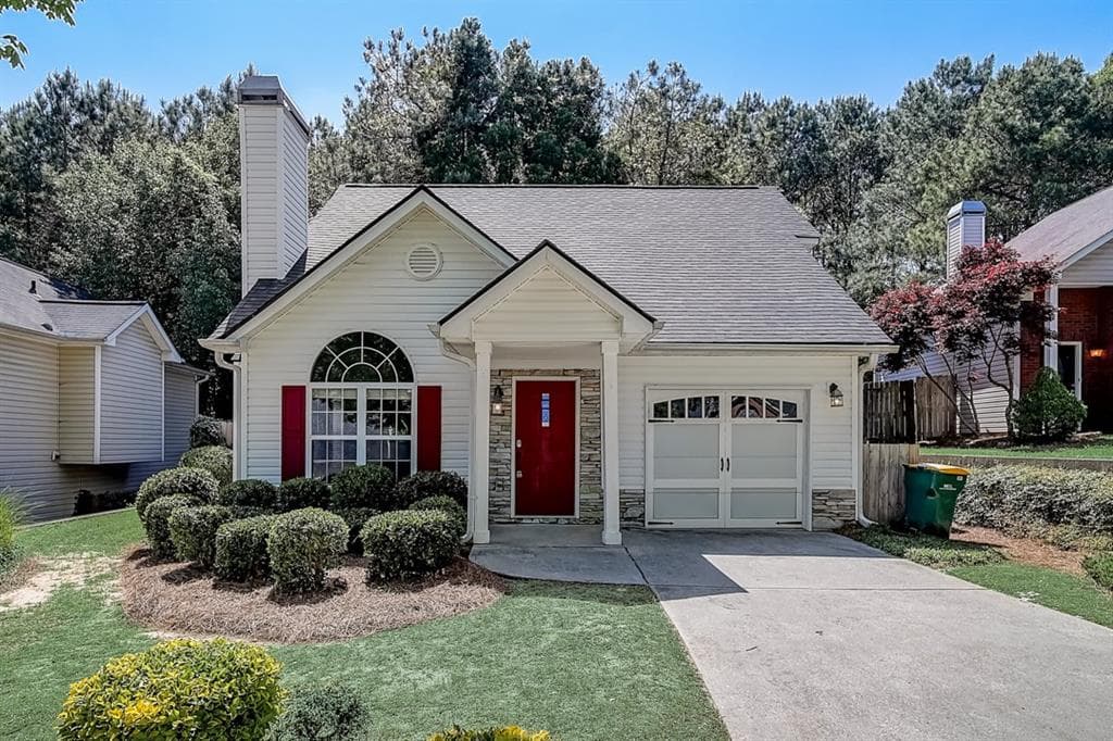 2 bedroom, 2 bathroom, 1,124 sq ft single family residence sold at 524 Parkstone Lane, Woodstock, GA 30189