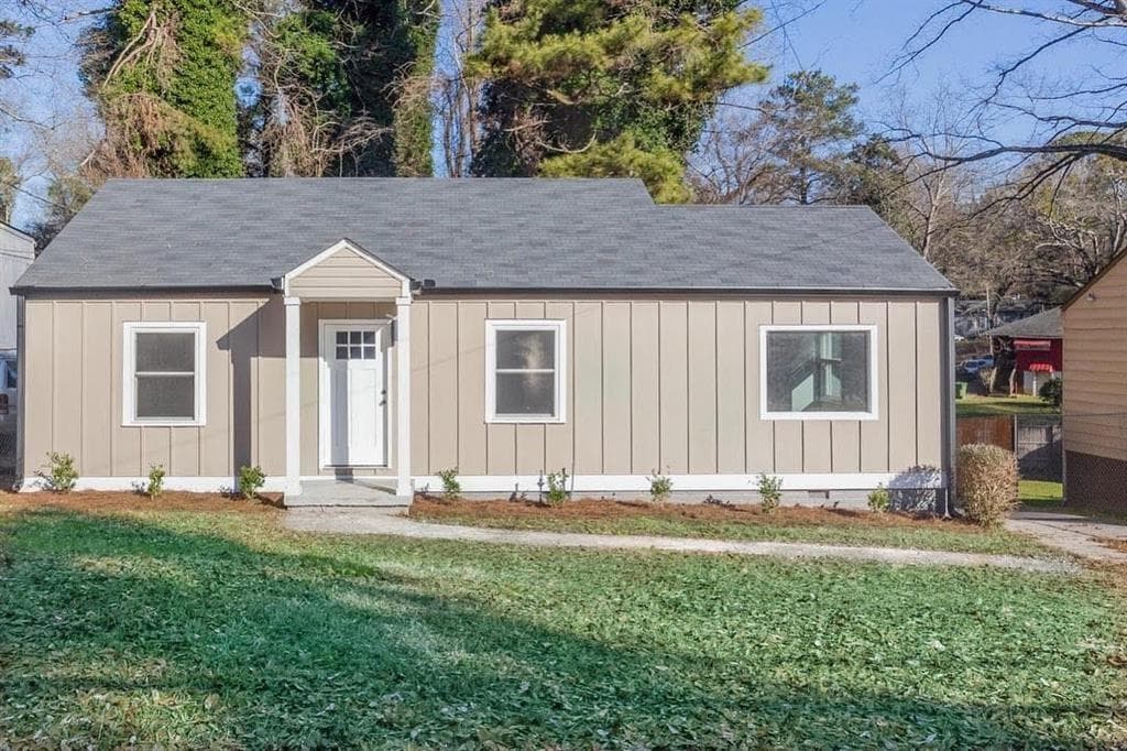 3 bedroom, 2 bathroom, 1,032 sq ft single family residence sold at 1567 Avon Avenue, Atlanta, GA 30311