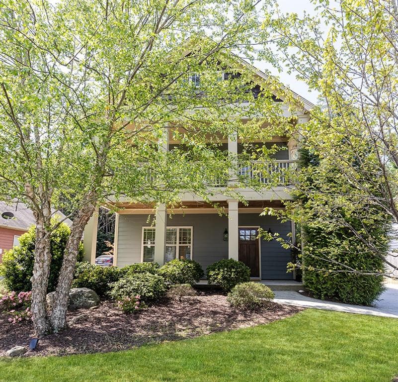 3 bedroom, 3 bathroom, 1,824 sq ft single family residence sold at 1777 Stoney Creek Drive, Atlanta, GA 30316