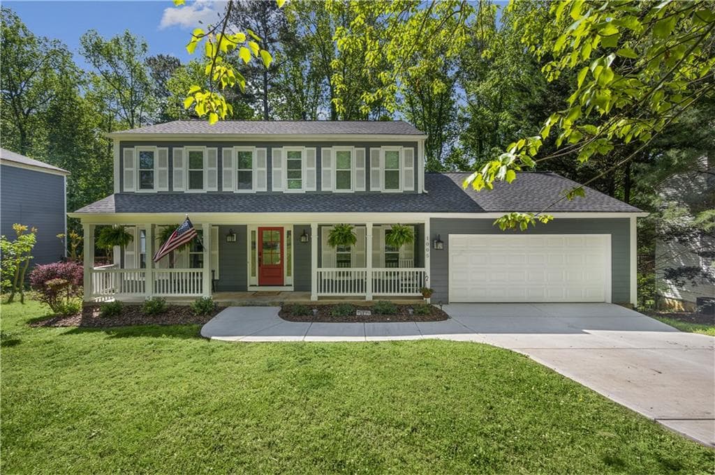 3 bedroom, 3 bathroom, 1,632 sq ft single family residence sold at 1005 Cranberry Creek, Roswell, GA 30076