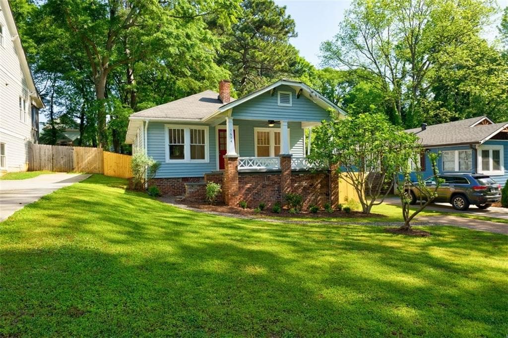 2 bedroom, 1 bathroom, 1,008 sq ft single family residence sold at 1634 PAXON Street, Atlanta, GA 30317
