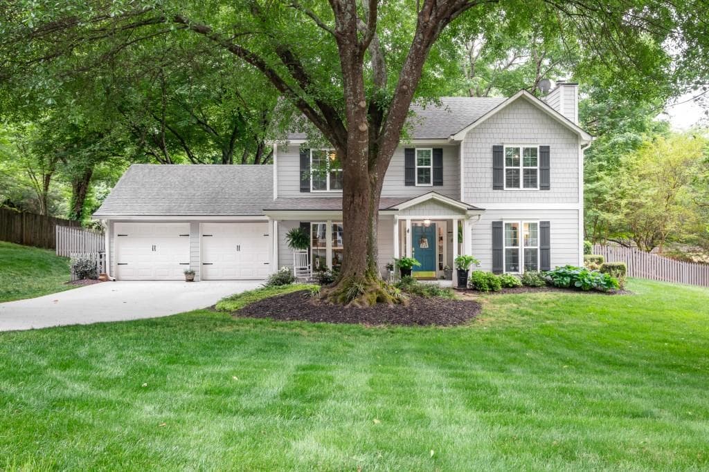 3 bedroom, 3 bathroom, 2,415 sq ft single family residence sold at 4010 Coyte Court, Marietta, GA 30062