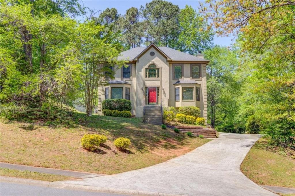 3 bedroom, 3 bathroom, 2,661 sq ft single family residence sold at 607 Stoney Creek Road, Woodstock, GA 30188