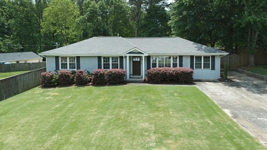 3 bedroom, 3 bathroom, 1,872 sq ft single family residence sold at 1458 Spruce Drive, Smyrna, GA 30080