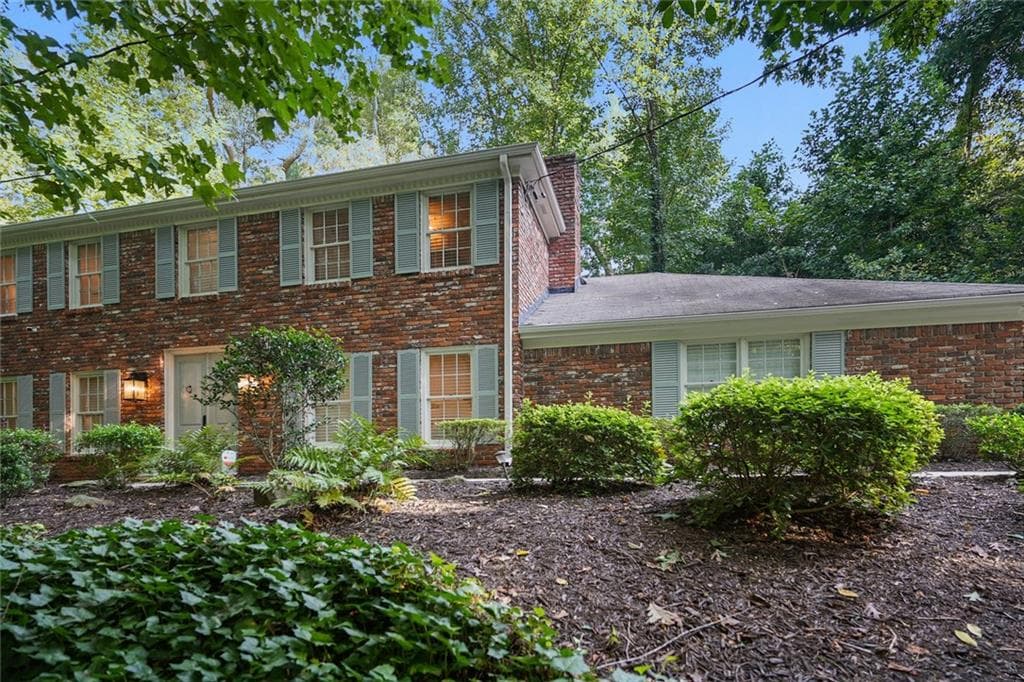 4 bedroom, 3 bathroom, 2,774 sq ft single family residence sold at 520 Forest Valley Road, Atlanta, GA 30342