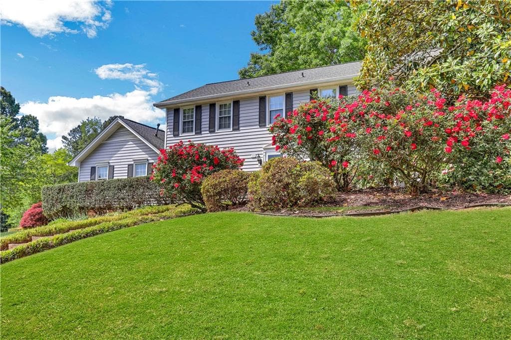 393 Emily Drive, Lilburn, GA 30047 — most recent listing photo