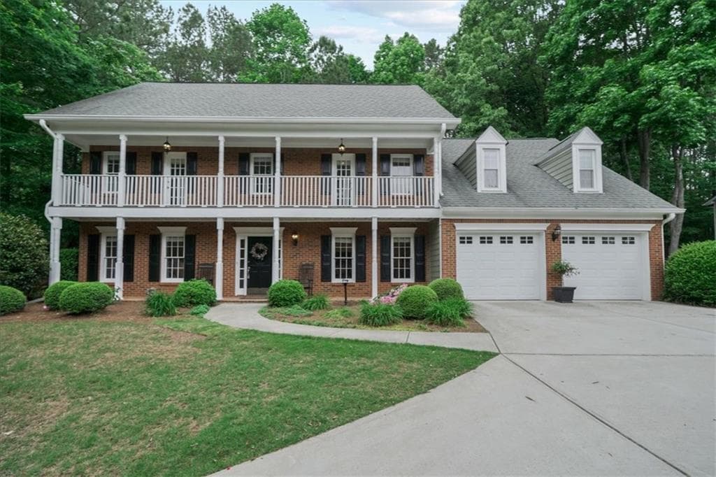 4 bedroom, 3 bathroom, 2,772 sq ft single family residence sold at 2903 Dunhill Trail, Woodstock, GA 30189