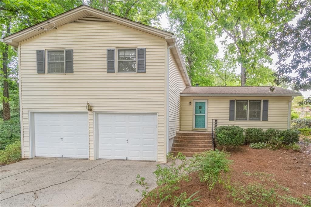 368 W Wind Drive, Lilburn, GA 30047 — most recent listing photo