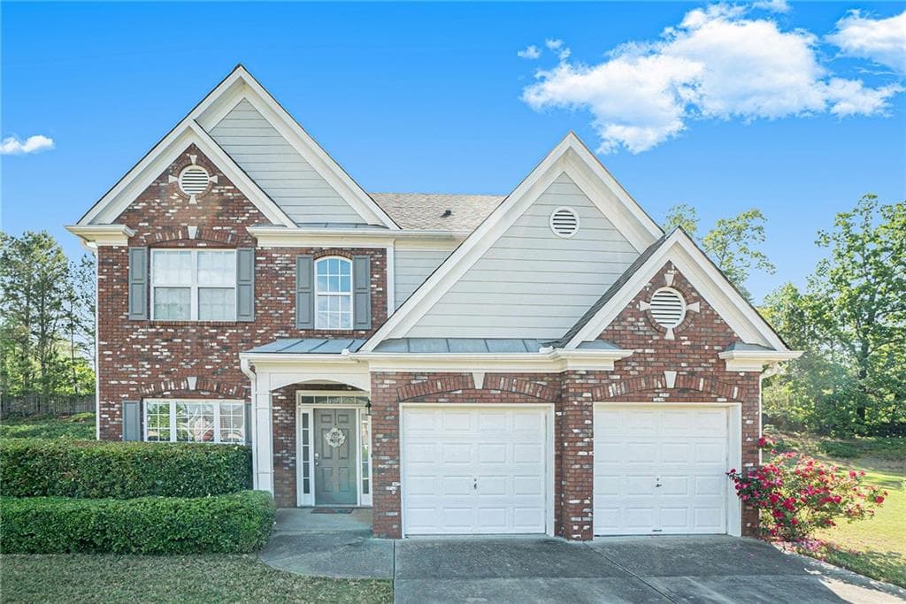 5 bedroom, 3 bathroom single family residence sold at 3651 Devenwood Way, Buford, GA 30519