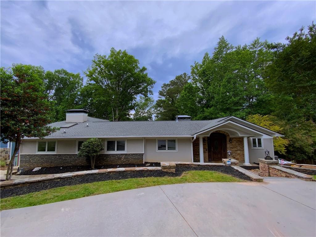 6727 Crestwood Peninsula, Flowery Branch, GA 30542 — most recent listing photo