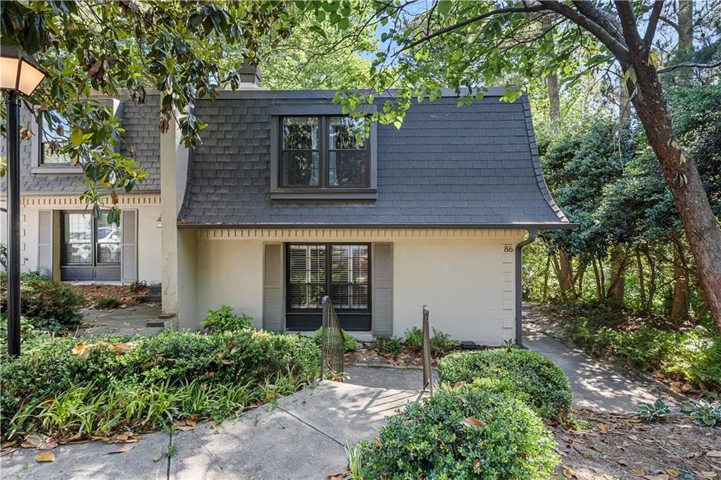 4 bedroom, 3 bathroom, 2,499 sq ft townhouse sold at 86 Adrian Place, Atlanta, GA 30327