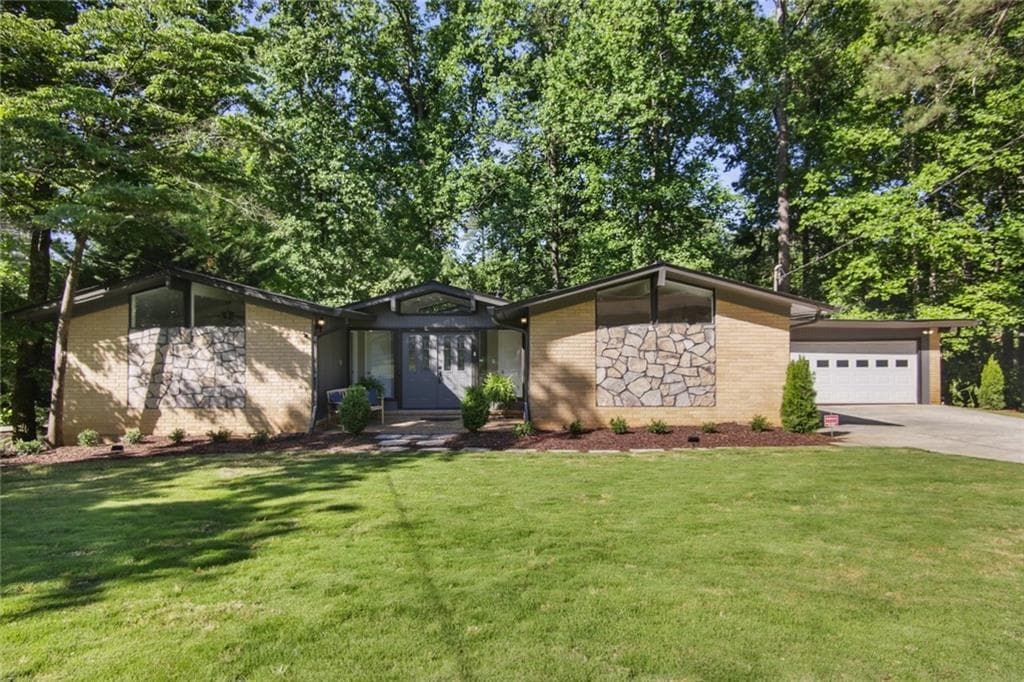 5312 N Peachtree Road, Dunwoody, GA 30338 — most recent listing photo