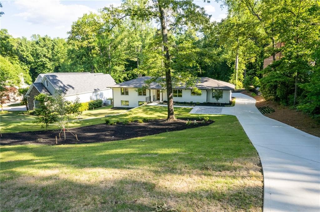 2176 Cumberland Drive, Smyrna, GA 30080 — most recent listing photo