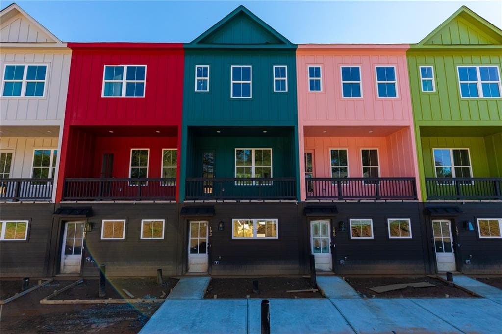 2 bedroom, 2 bathroom, 1,200 sq ft townhouse sold at 170 Color Circle 50, Atlanta, GA 30317