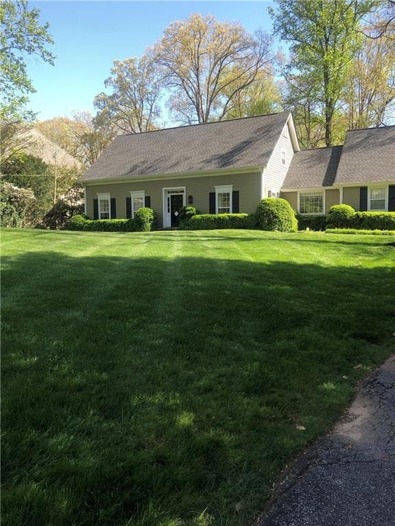 4 bedroom, 4 bathroom, 3,862 sq ft single family residence sold at 520 Twin Springs Road, Atlanta, GA 30327