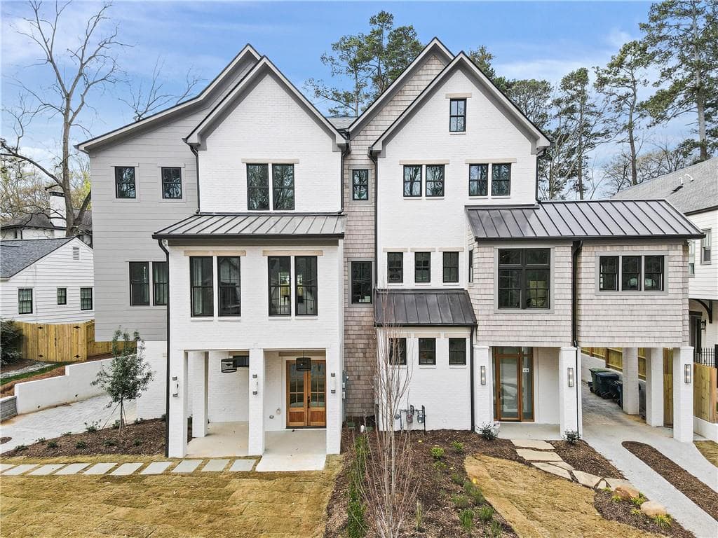 5 bedroom, 5 bathroom townhouse sold at 681 Timm Valley Road, Atlanta, GA 30305