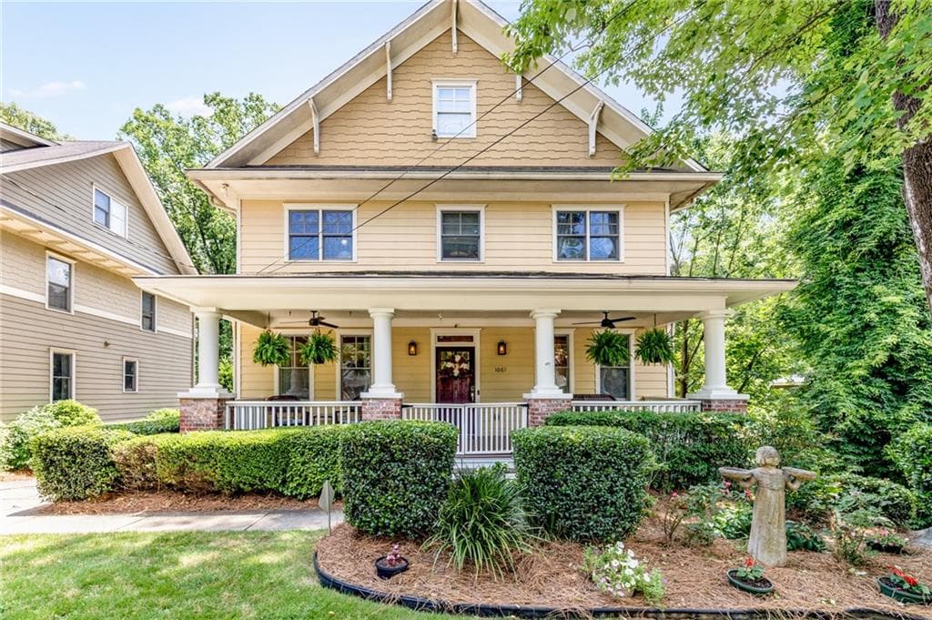 4 bedroom, 3 bathroom, 2,934 sq ft single family residence sold at 1061 Glenwood Avenue, Atlanta, GA 30316