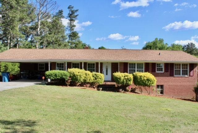 3 bedroom, 2 bathroom, 1,562 sq ft single family residence sold at 1934 ALCOVY Road, Dacula, GA 30019