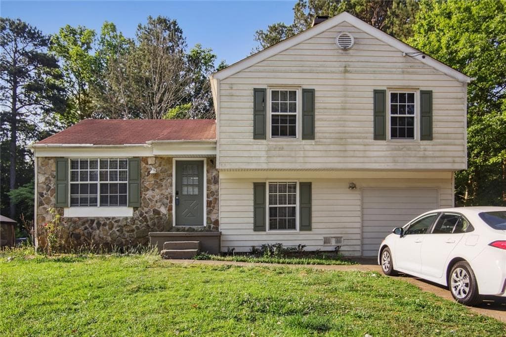 3 bedroom, 2 bathroom single family residence sold at 5356 Lyme Bay Circle, Norcross, GA 30071
