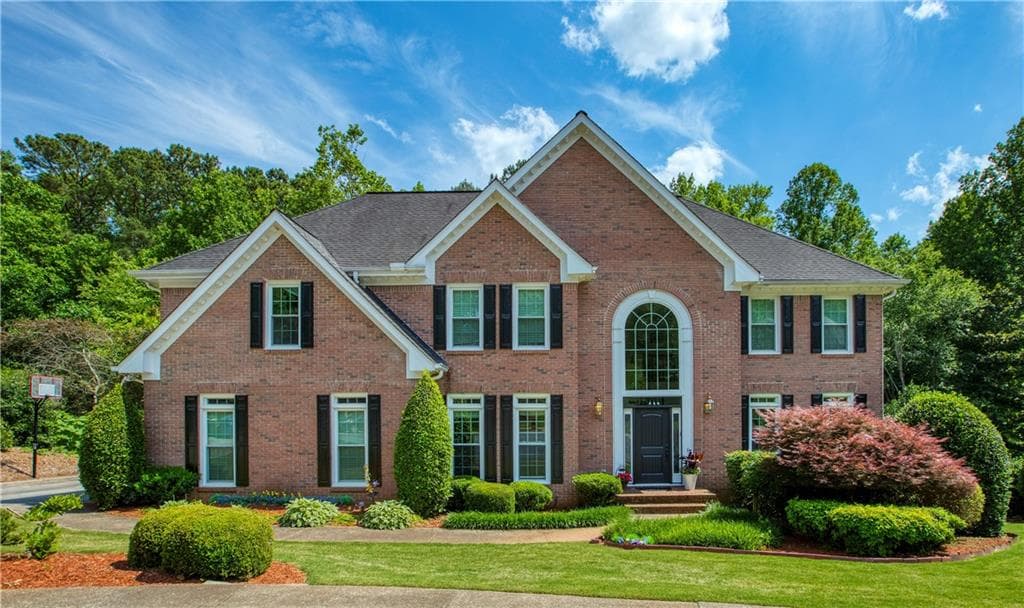 916 Stream Valley Trail, Alpharetta, GA 30022 — most recent listing photo