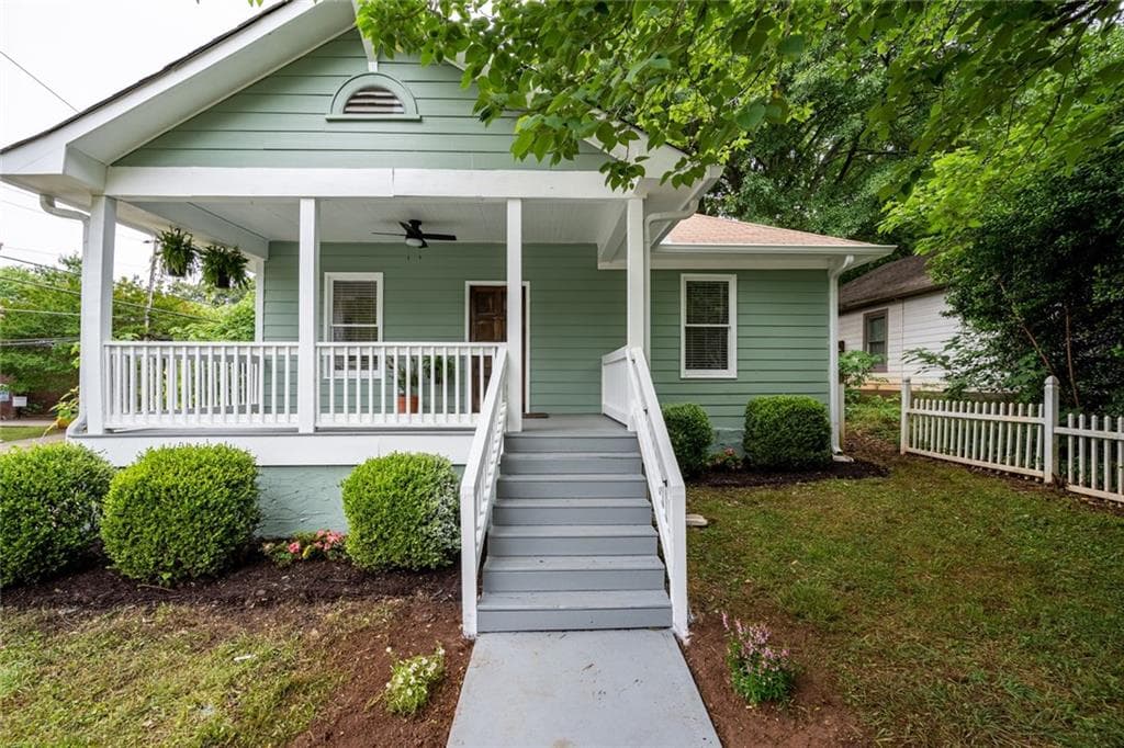 3 bedroom, 2 bathroom, 1,325 sq ft single family residence sold at 4 Whitefoord Avenue, Atlanta, GA 30307