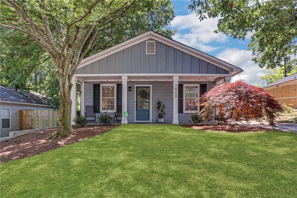 3 bedroom, 2 bathroom, 1,040 sq ft single family residence sold at 1569 New Street, Atlanta, GA 30307