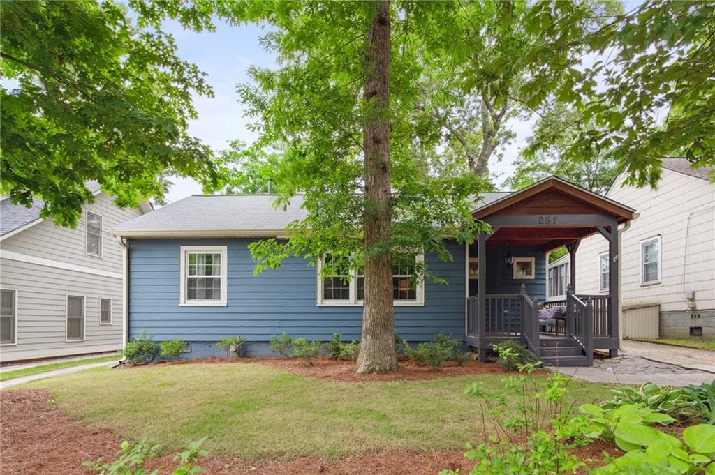2 bedroom, 1 bathroom, 1,001 sq ft single family residence sold at 251 Sisson Avenue, Atlanta, GA 30317