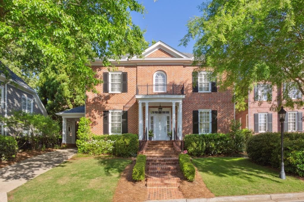 3 bedroom, 4 bathroom, 3,822 sq ft single family residence sold at 3448 Paces Ferry Circle, Smyrna, GA 30080