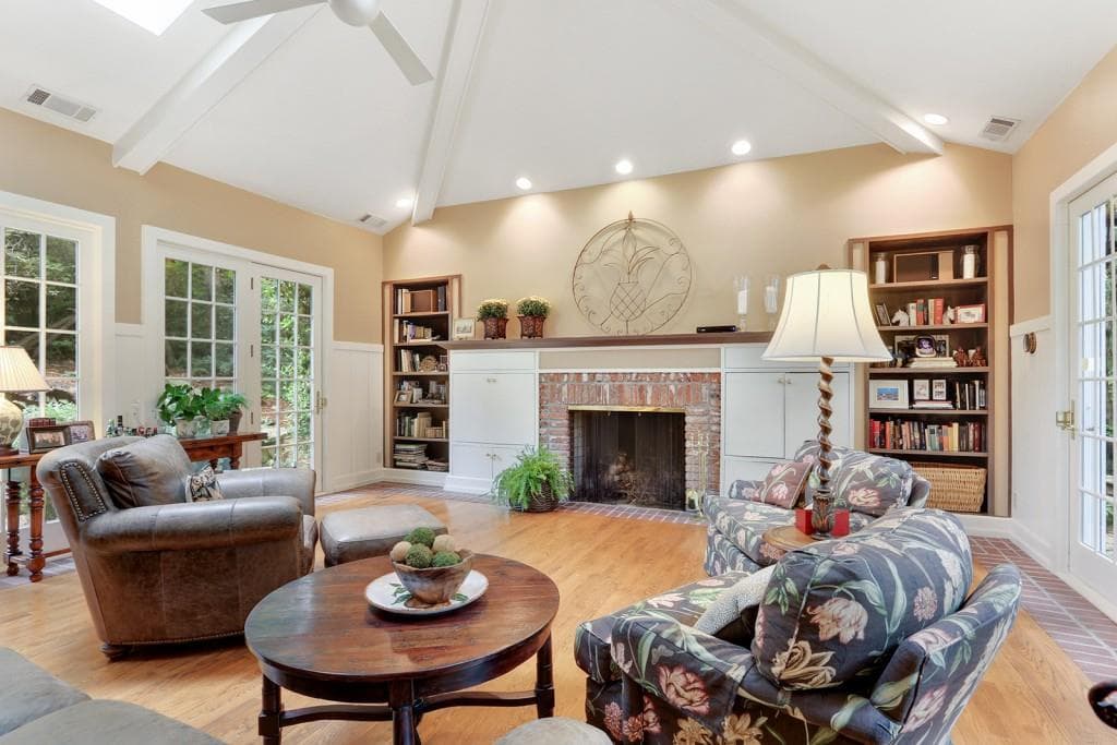 3 bedroom, 4 bathroom, 3,264 sq ft single family residence sold at 4570 Jettridge Drive, Atlanta, GA 30327