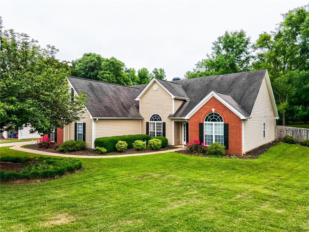 70 Waterbury Lane, Braselton, GA 30517 — most recent listing photo