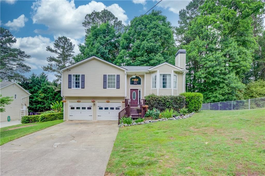 5260 Oaks Landing Court, Sugar Hill, GA 30518 — most recent listing photo