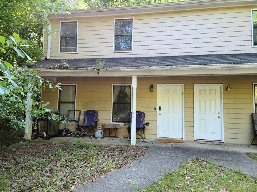 2 bedroom, 3 bathroom, 1,200 sq ft townhouse sold at 4439 COOPERS CREEK Drive, Smyrna, GA 30082