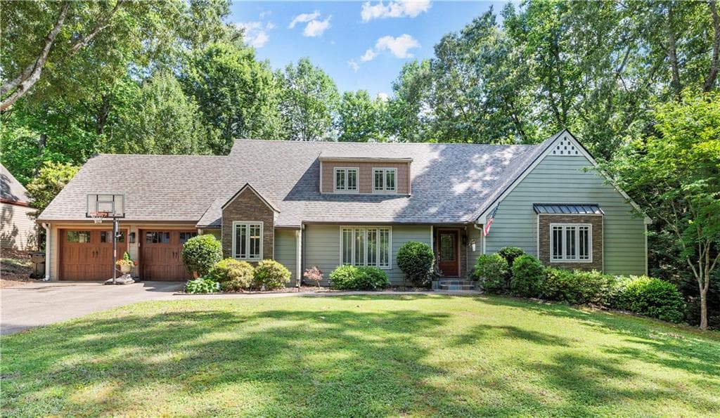 3250 Brookview Drive, Marietta, GA 30068 — most recent listing photo