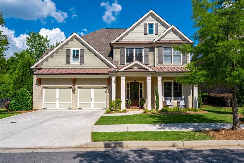4 bedroom, 4 bathroom, 3,927 sq ft single family residence sold at 12895 Cogburn Overlook, Alpharetta, GA 30004