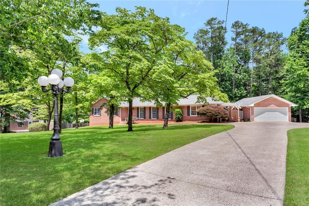536 Flintwood Drive, Marietta, GA 30068 — most recent listing photo