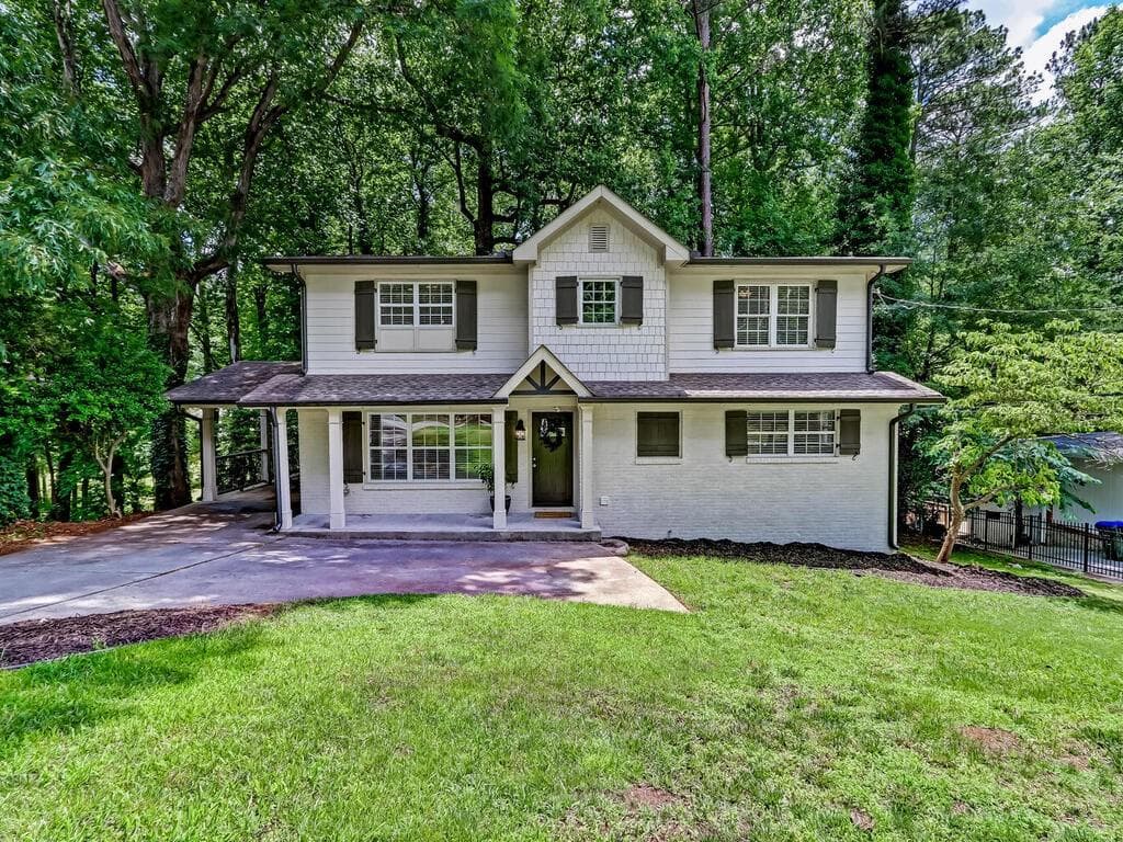 3 bedroom, 4 bathroom, 2,430 sq ft single family residence sold at 2481 Woodacres Road, Atlanta, GA 30345