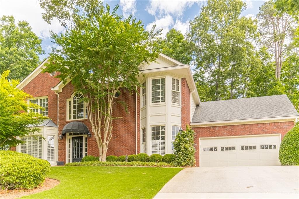 4 bedroom, 3 bathroom, 2,854 sq ft single family residence sold at 1540 Brookwood Lake Drive, Snellville, GA 30078