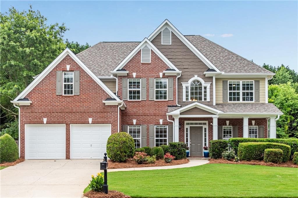 5 bedroom, 3 bathroom, 2,868 sq ft single family residence sold at 12675 Morningpark Circle, Alpharetta, GA 30004
