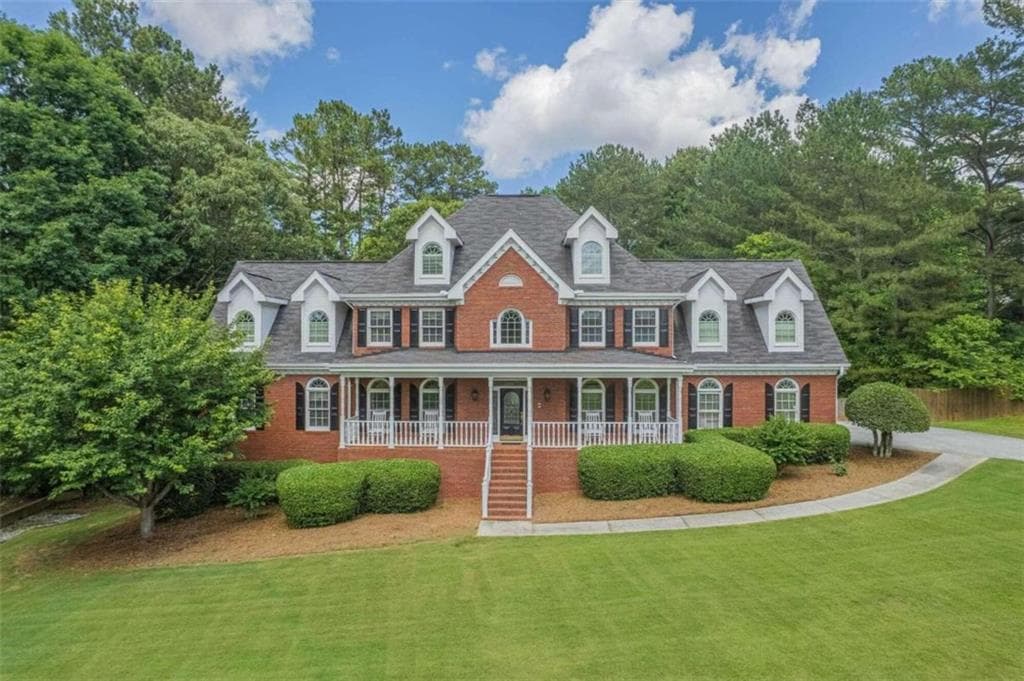 5 bedroom, 5 bathroom, 4,691 sq ft single family residence sold at 1370 Tree Lane, Snellville, GA 30078