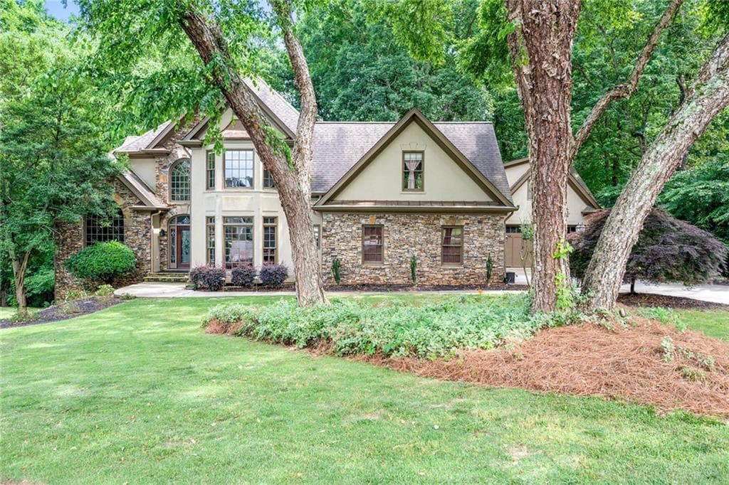 6 bedroom, 6 bathroom, 4,408 sq ft single family residence sold at 175 E Meadows Court, Alpharetta, GA 30005