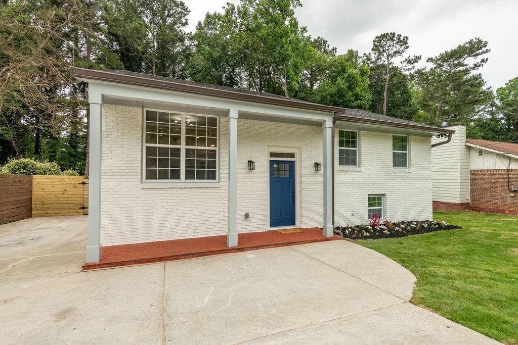 4 bedroom, 3 bathroom, 1,850 sq ft single family residence sold at 2510 Spring Drive, Smyrna, GA 30080