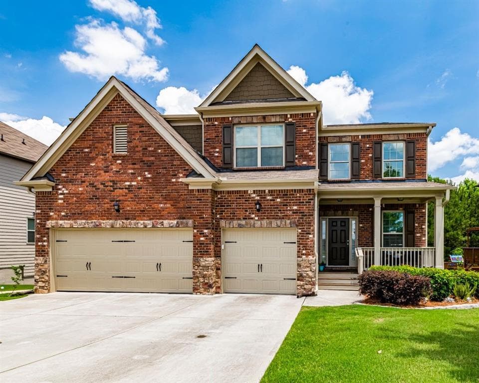 4 bedroom, 4 bathroom, 3,905 sq ft single family residence sold at 2720 Bluestone Drive, Atlanta, GA 30331