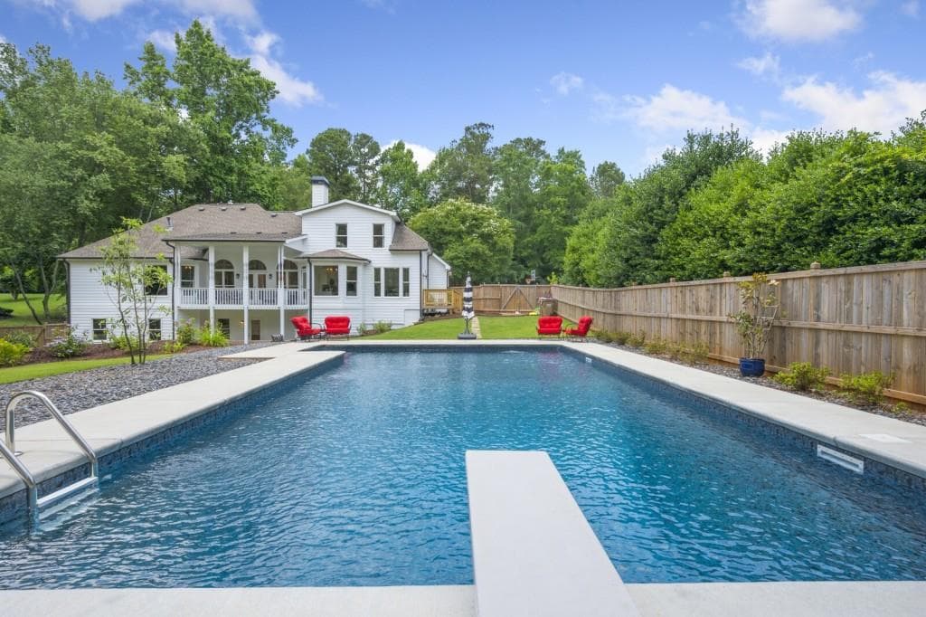 3995 Waterford Drive, Suwanee, GA 30024 — most recent listing photo