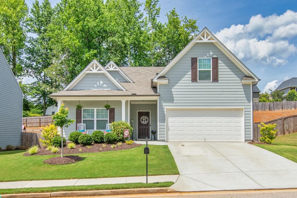564 Freedom Parkway, Hoschton, GA 30548 — most recent listing photo