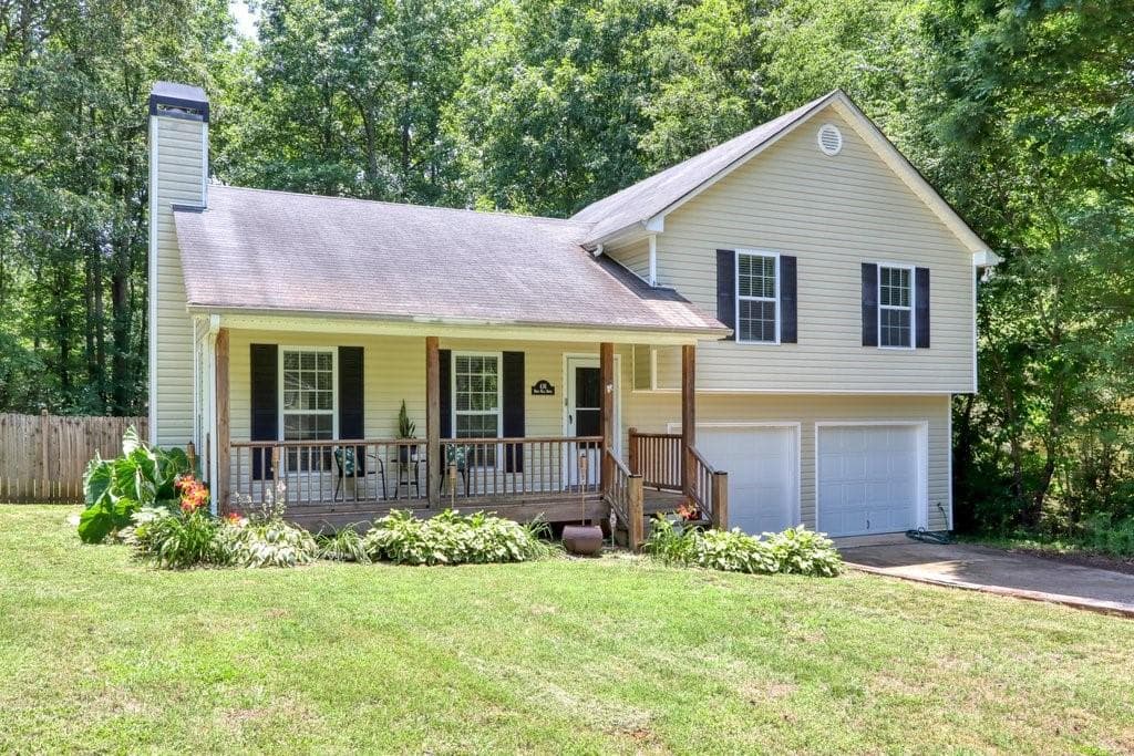 3 bedroom, 2 bathroom, 1,312 sq ft single family residence sold at 436 Davis Mill Drive, Dallas, GA 30157