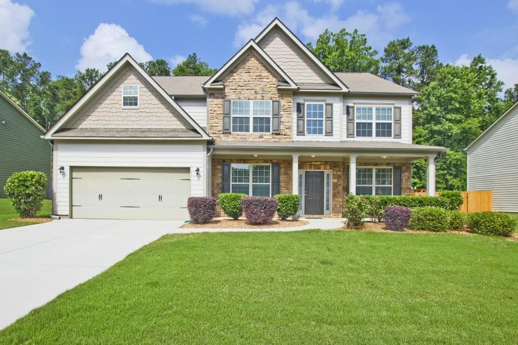 6 bedroom, 3 bathroom, 3,264 sq ft single family residence sold at 780 Springs Crest Drive, Dallas, GA 30157